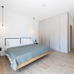 Lovely Home In Krivodol 펜션 *